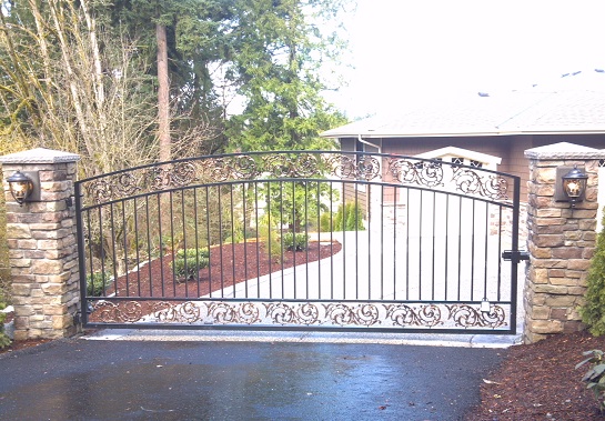 ornamental.iron.gate.2.jpg